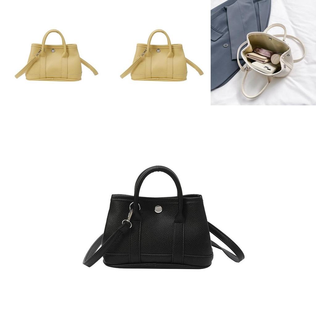 Women Solid Color Pu Shoulder Bag With Zipper Closure For Street Style