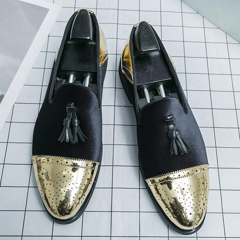 Britischer Gentleman Samt Patchwork Slipper Spitz Quaste Brogues Schuhe Herren Hochzeitskleid Abschlussball Formelles Schuhwerk Zapatos Hombre