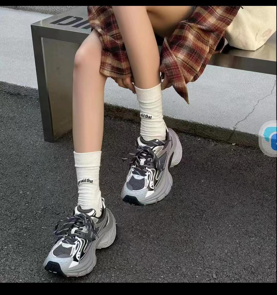 мода 2024 Лето Женская мода шнуровка толстая подошва кроссовки дышащая повседневная обувь для ходьбы 35