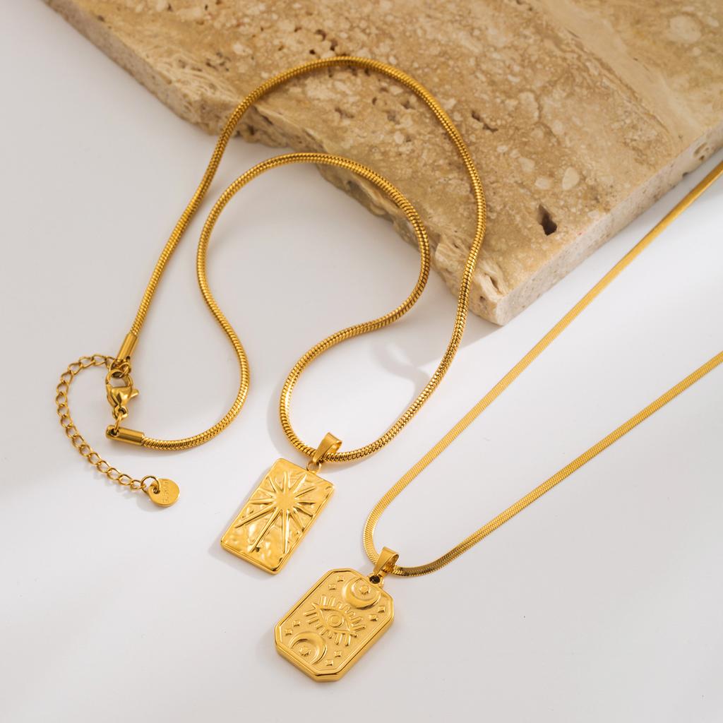 Women European American Stainless Steel Eye Sun Pendant Necklace Vacuum 14K Fashion All Match Classic Necklace For Women