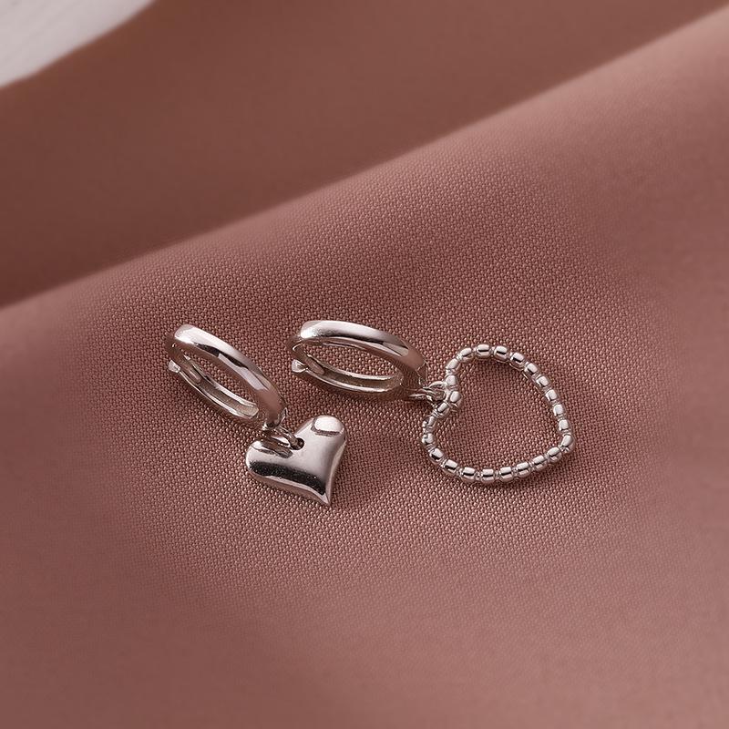 Korean Asymmetrical Heart Earrings: Retro Geometric Peach Heart Hoops & Studs for Women