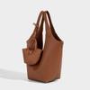 2025 New Niche Fashion Style Large Capacity Basket Bag High-End Bucket Bag Commuter Tote Crossbody Bag