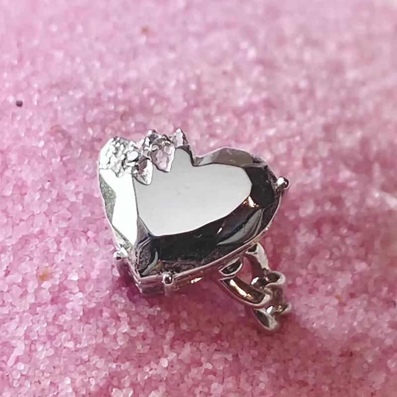 Heart Geometric Exquisite Ring In White Gold Plating Perfect For Gifts And Occasions Special