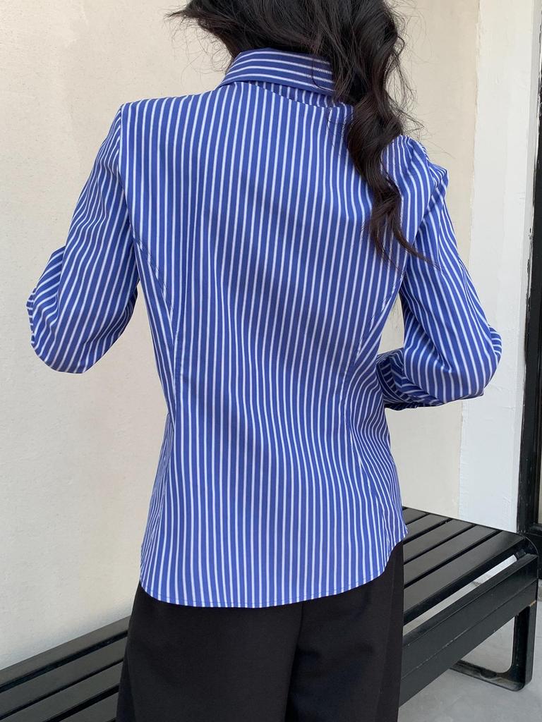 Women's Blue Striped Long Sleeve Waist-Cinching Layering Shirt - 2026 Spring Collection