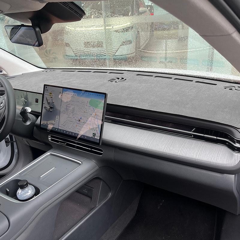 Xiaopeng G6 Dashboard Sunshade Pad: Heat