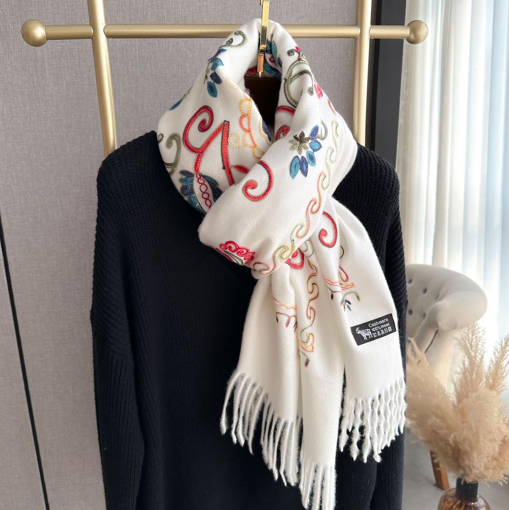 Winter Warm Cashmere Scarf for Women Floral Embroidery Pashmina Blanket Thick Shawl Wrap Neckerchief Elegant Poncho Bufanda