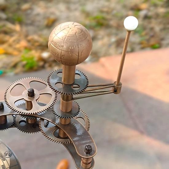 Orrery Luxury Solar System Elegant Décor for Homes Unforgettable Gift Moments Perfect Housewarming Gift for Enthusiasts