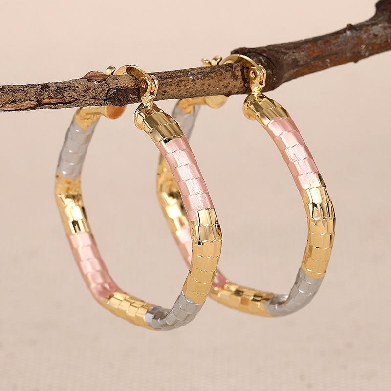 Asian, European and American exquisite exaggerated earrings for women, fashionable evening dresses, Middle Eastern exotic fashion accessories