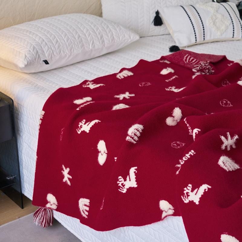 

High Weight Integrated Knitted Towel Embroidered Skin-Friendly Blanket Four Seasons Blanket 130x170cm 1.65kg