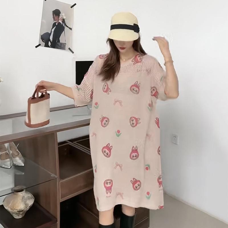 

Платье-футболка вязаное с коротким рукавом из ледяного шелка с мультяшным принтом для женщин One Size (approx. 42.5-85 kg)