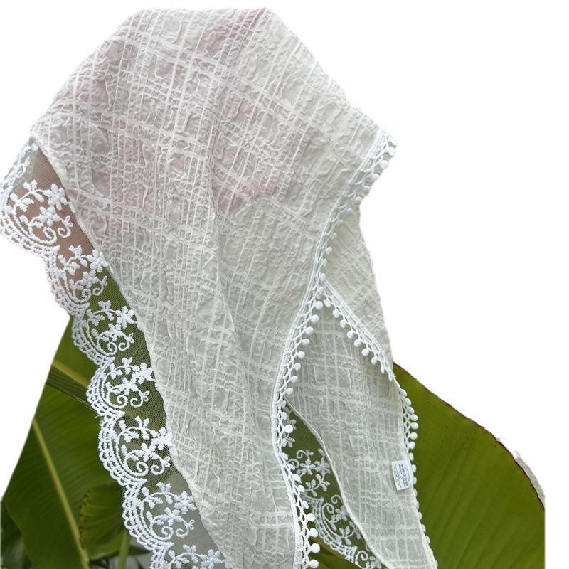 1 Pc Retro Lace Scarf Triangle Neck Scarf Embroidered Lace Wrap Hair Wrap,Floral Crochet Hair Bandanas for Women Girls