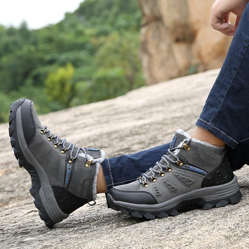 Winter Cotton Shoes Fleece-lined Couple Models Outdoor Shoes Plus Size Fashion Hi-Top Hiking Shoes Wild Travel Shoes
