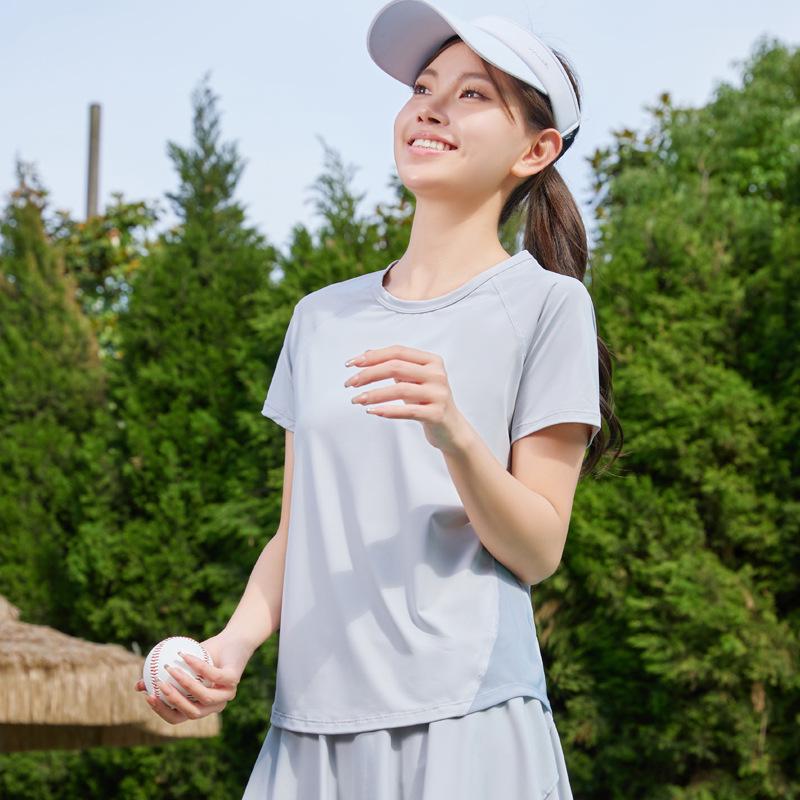 Ice Silk Women's Quick-Dry Sports Yoga Wear – Breathable, Slimming & Fashionable for Morning Runs