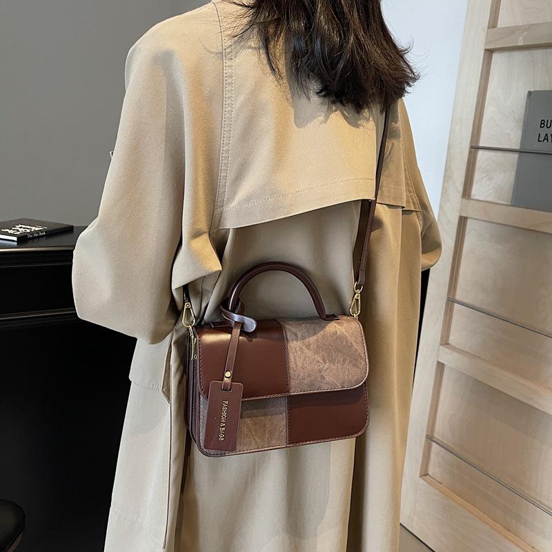Retro Small Square Bag Women's Versatile Shoulder Crossbody Handbag 2025 New