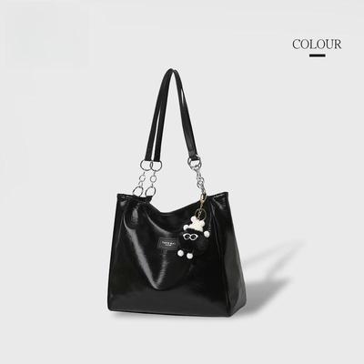 Damentaschen – Geräumige Taschen