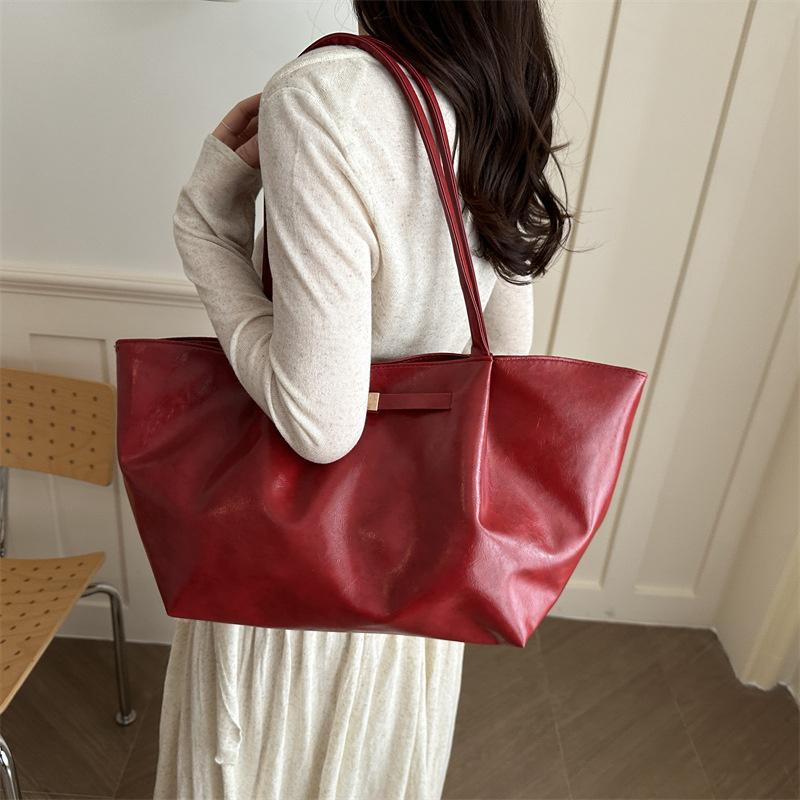 Yogodlns Large Capacity Tote Bag Women's Commuter Shoulder Bag Stylish Versatile Trendy Soft PU Leather Handbag and Purse