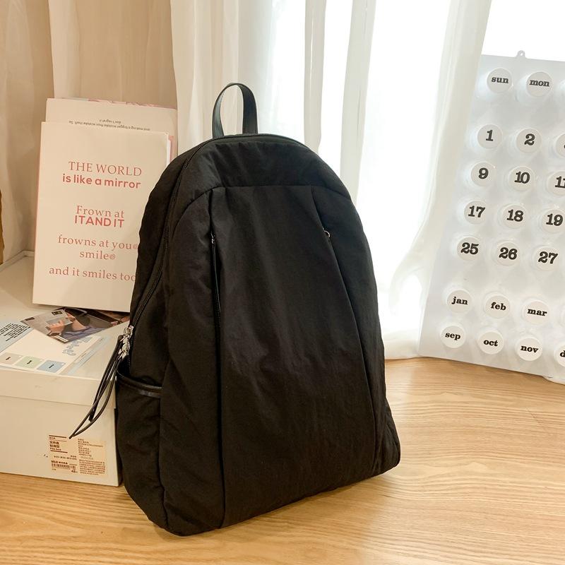 

Легкий и универсальный рюкзак, премиальный нишевый корейский водонепроницаемый уличный дышащий нейлоновый мешок большой вместимости чёрный