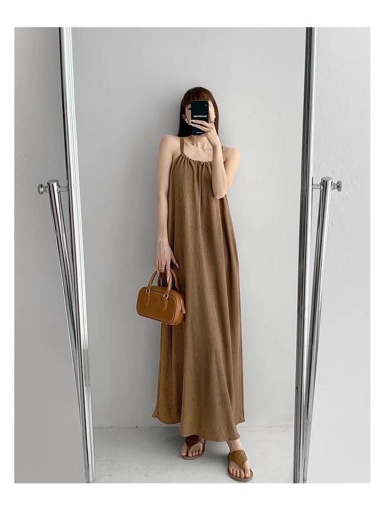 Petite French Purple Sling Dress for Women - 2025 Summer Loose Fit, Slimming, Temperament Style for Seaside Vacation.