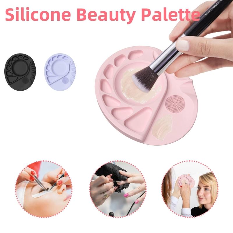 Portable Silicone Cosmetic Palette with Smooth Surfaces for Quick Cleanup and Travel Friendly Makeup Adjustments