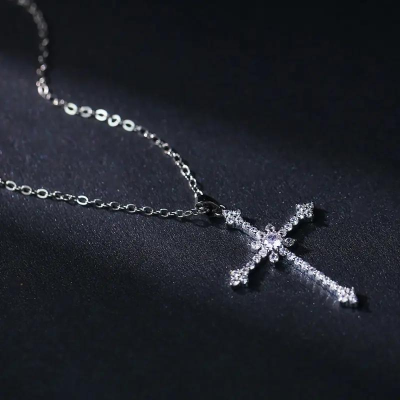 1pcs Imitation White Gold-color Necklace Ladies Cold Wind Full Of Diamonds Star Mango Shining Cross Pendant Jewelry