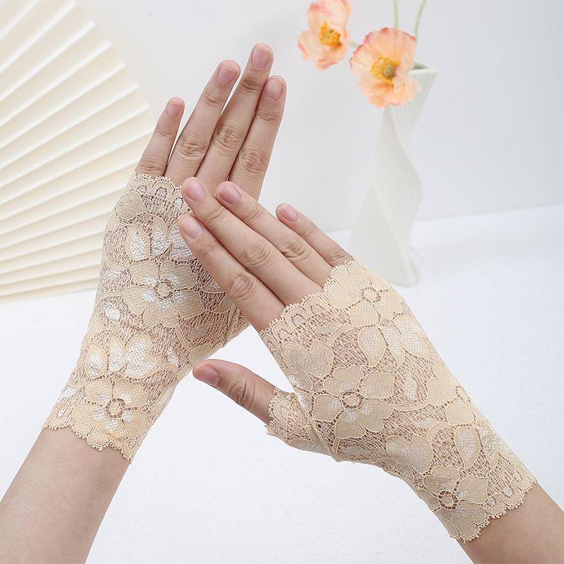 Half Finger Sun Protection Gloves Women Open Finger Driving Versatile Summer Thin Lace Elegant Sexy Breathable Scar Covering Half