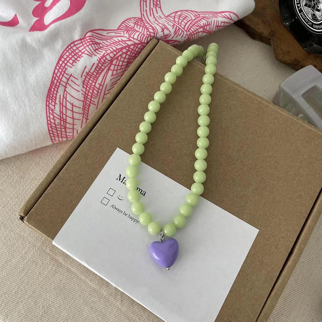 2024 Nouvelle Tendance Vintage Résine Acrylique Rose Cœur d'Amour Vert Collier Perlé pour Femmes Bijoux Esthétiques Mode Accessoires de Cou