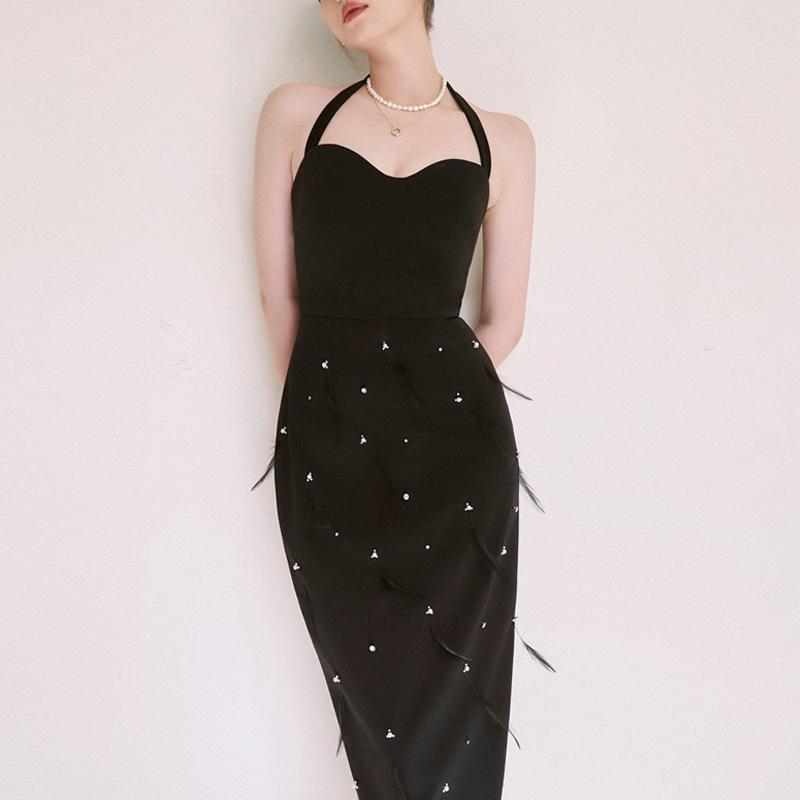 2024 Autumn Sexy Halter Backless Feather-Spliced Beaded Mid-Length Dress