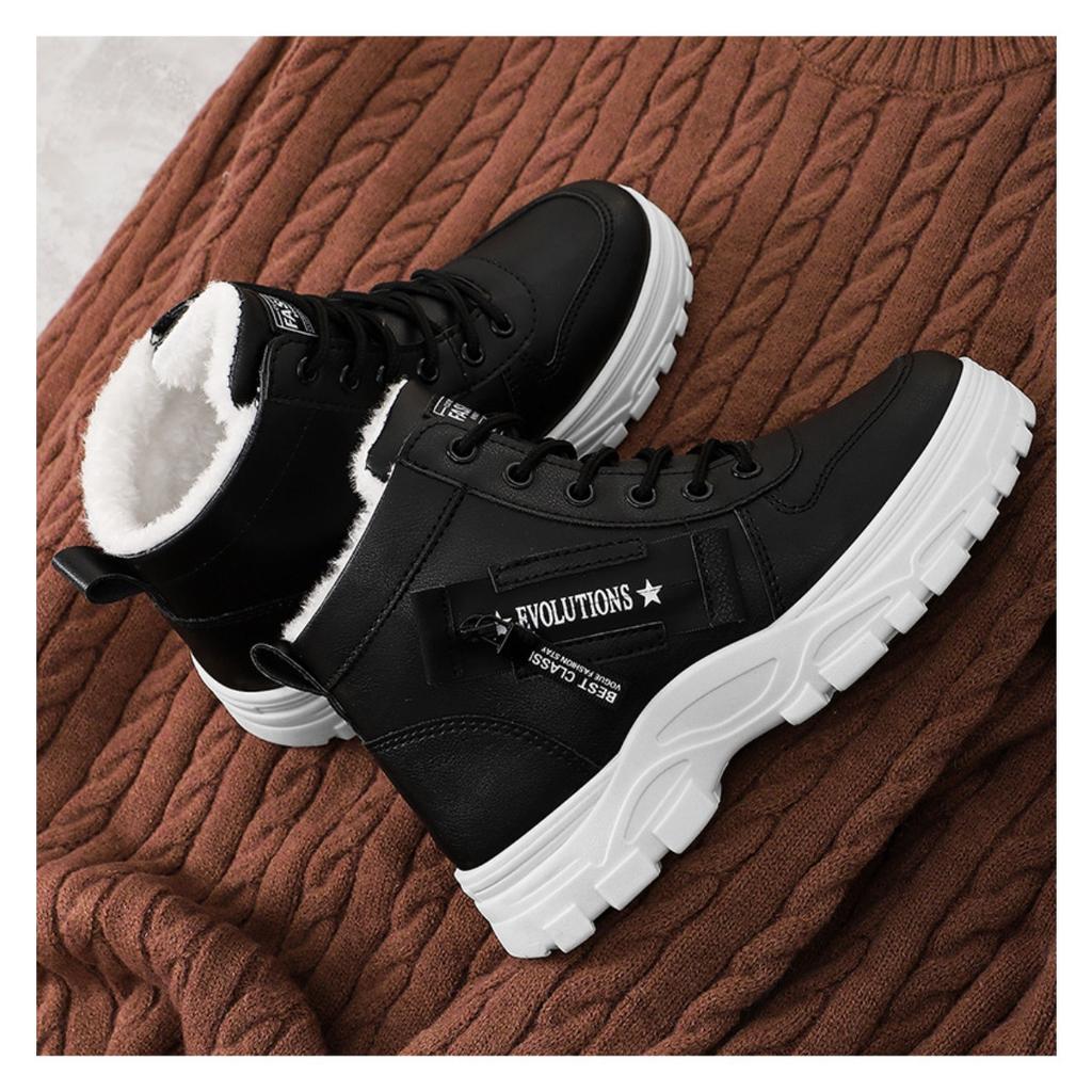 Women's Snow Boots Winter, Warm and Plush Thick Cotton Shoes Korean Version Lace Up Midsole Thick Soled Cotton Boots