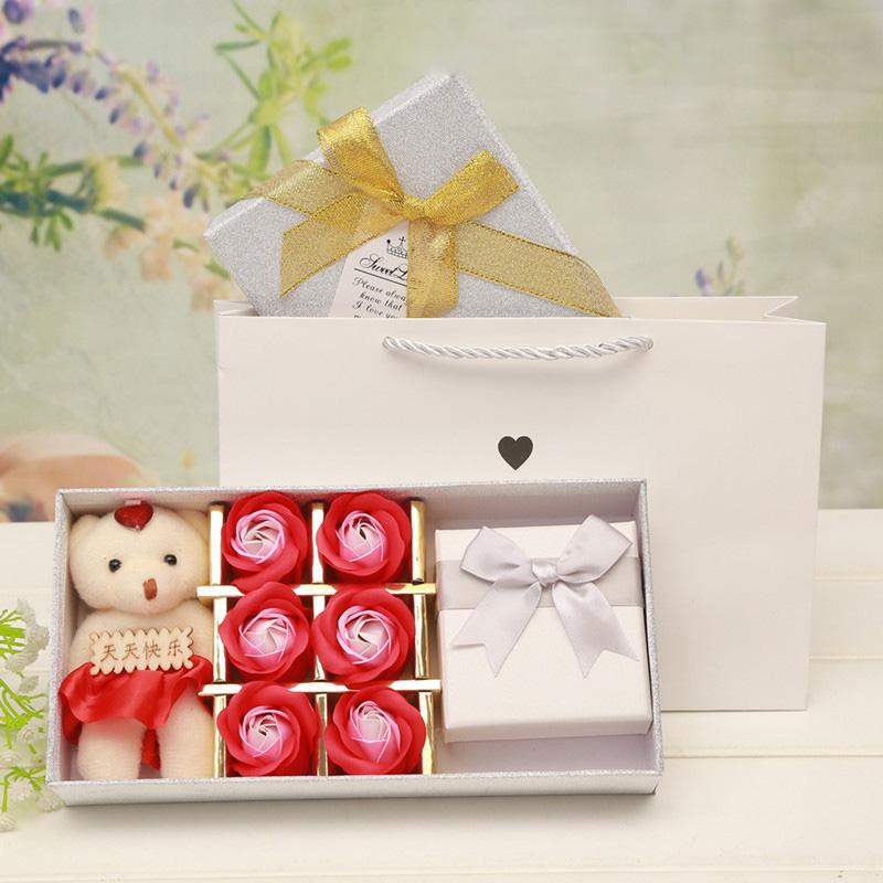 6pcs Romantic Rose Bear with Gift Box Soap Flower Heads Artificial Flowers Bathing Petals Box For Valentine's Day Wedding Gift