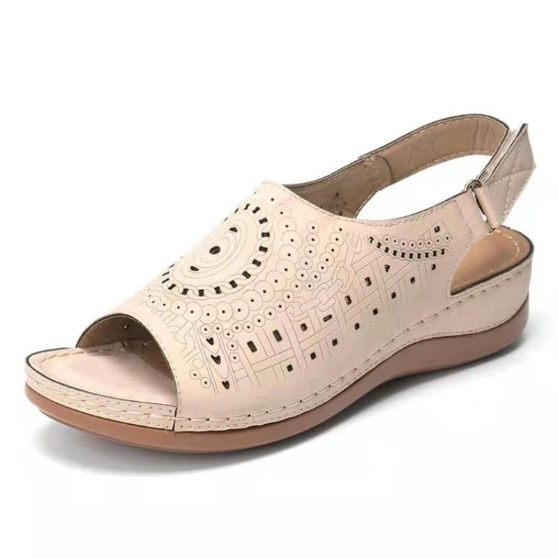 Summer New Large-size Sandals Hollow Flat-heeled Open-toe Buckle with Retro Low-top Hole Shoes