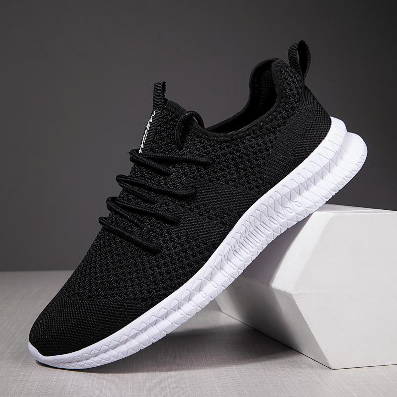 fashion Fujeak Light Casual Men's Sneakers Breathable Mesh Anti-slip Running Shoes Plus Size Fashion Classic Solid Colour Men's Shoes