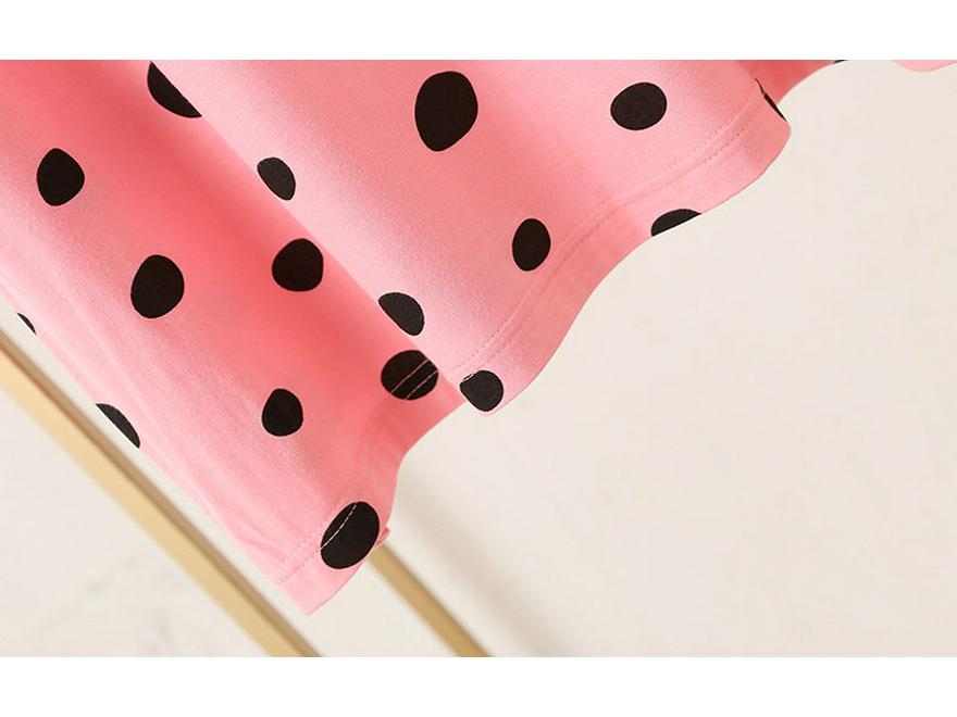 Modales Nachthemd mit Punkten und V-Ausschnitt – Mittellanges, locker sitzendes, kurzärmliges Haus- und Strandkleid für Damen