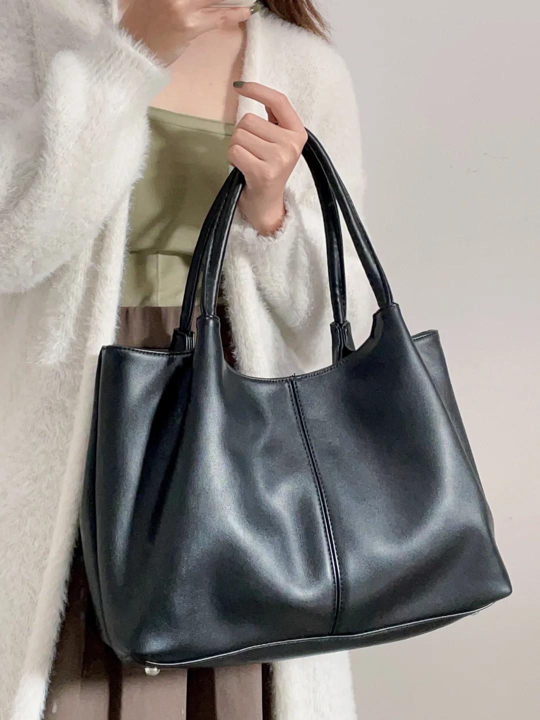 

2024 рік, нова жіноча сумка з нішевим дизайном, весняна сумка великої місткості, сумка для вітру, портативна сумка через плече для подорожей чорний