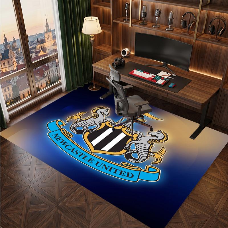 Tappeto in Velluto di Cristallo con Stampa di Calcio del Newcastle United, Comodo Assorbente d'Acqua Antiscivolo Tappeto per Pavimento Interno