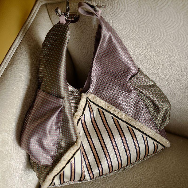 

Housedesign Оригинал 2025 Амой Ретро Жаккард Большая Вместимость Сумка-Мессенджер Повседневная Универсальная Наплечная Сумка Женская Little bit slips