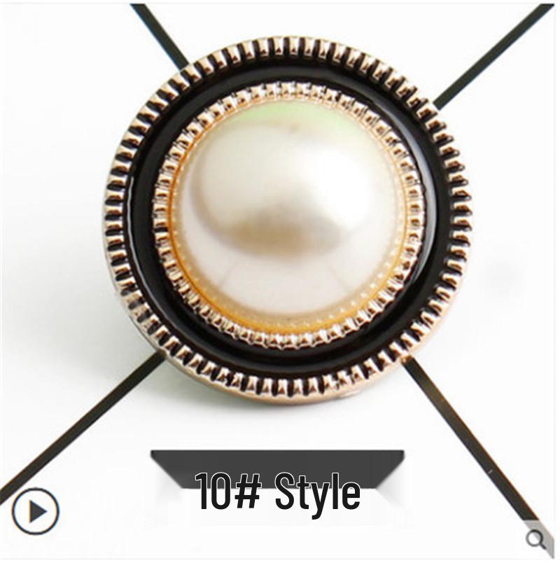 Versatile No-Sew Snap Button Brooch for Neckline and Waistline Adjustment