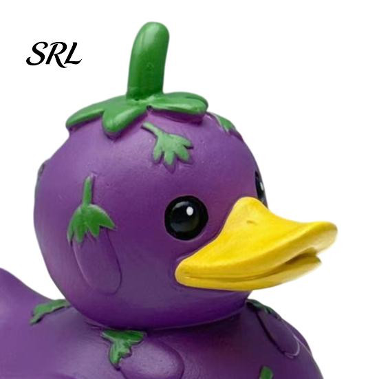 Cute Duck Ornaments Funny Orange Eggplant Figurine, Fruit Vegetable Resin Statue, Adorable Desk Small Animal Collectibles Decor for Car Dashboard Home