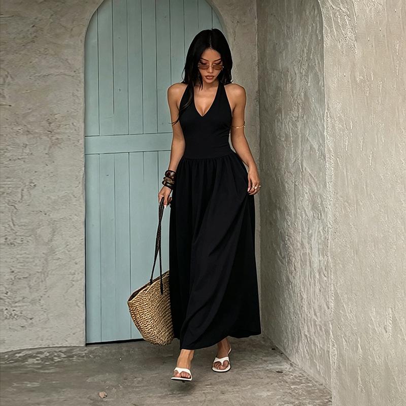 Summer new European and American women's clothing temperament solid color U-neck waist thin pendulum suspender dress women