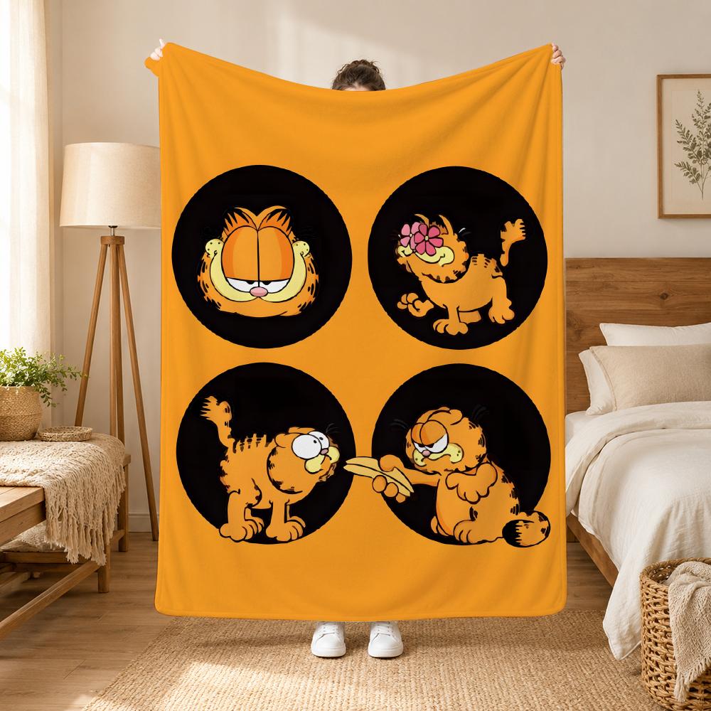 A fat yellow cat cute Garfiel Throw 240g flannel blanket, suitable for sofas, beds, offices,  exquisite gift blankets