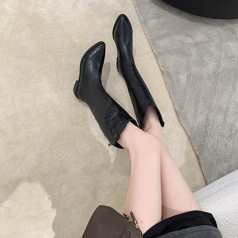 New Spring and Autumn Small Boots Boots Women's 2025 Skinny V High Heel Women's Boots Fashion Knight Boots Large Size
