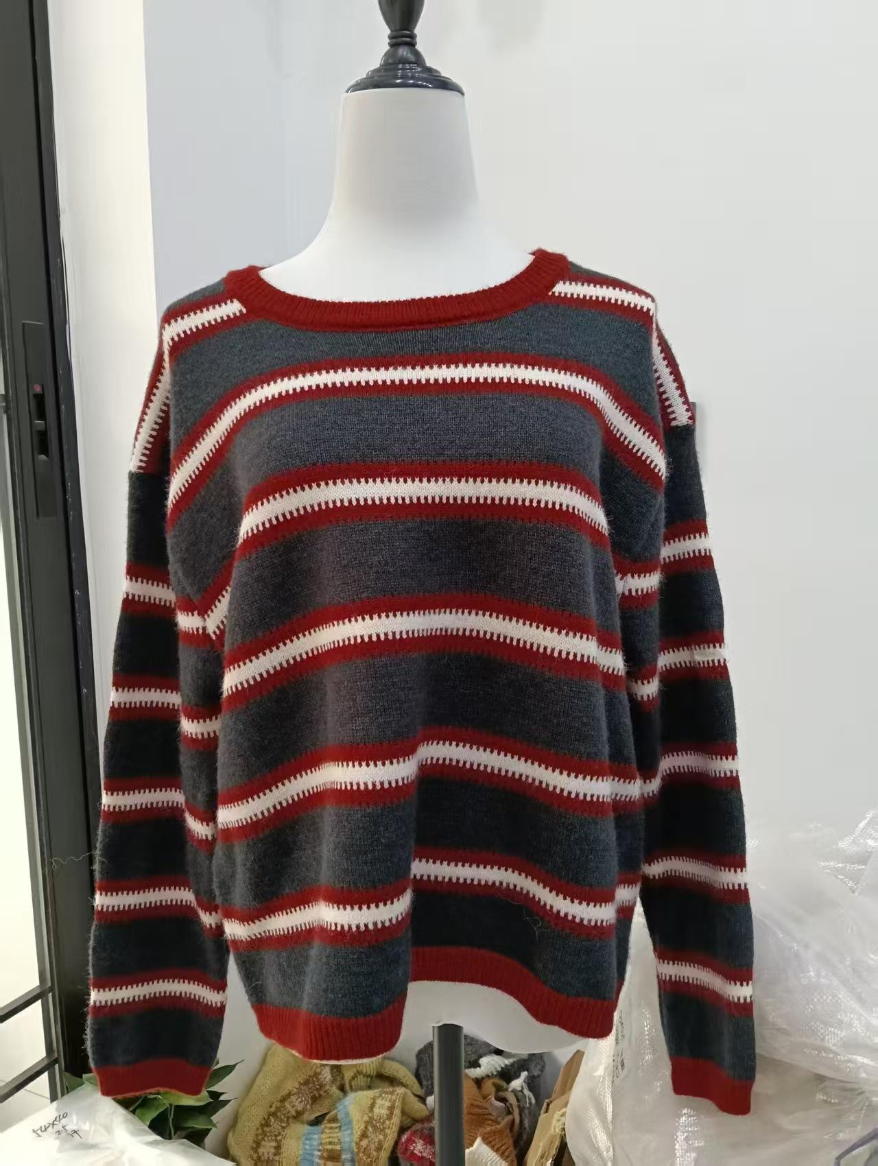 

Striped long-sleeved pullover women s clothing new autumn and winter lazy style retro contrasting color knitted sweater average size