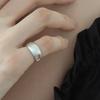 SUIOVE Curve hole Ring