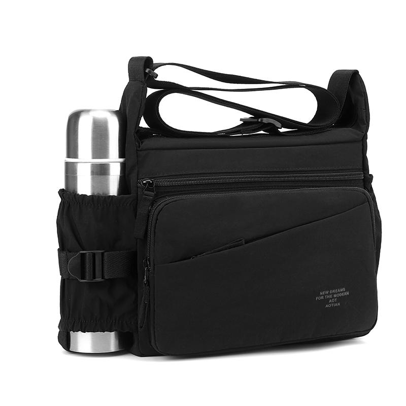 Large Capacity Shoulder Bag Multi-function Outdoor Short-distance Travel Bag