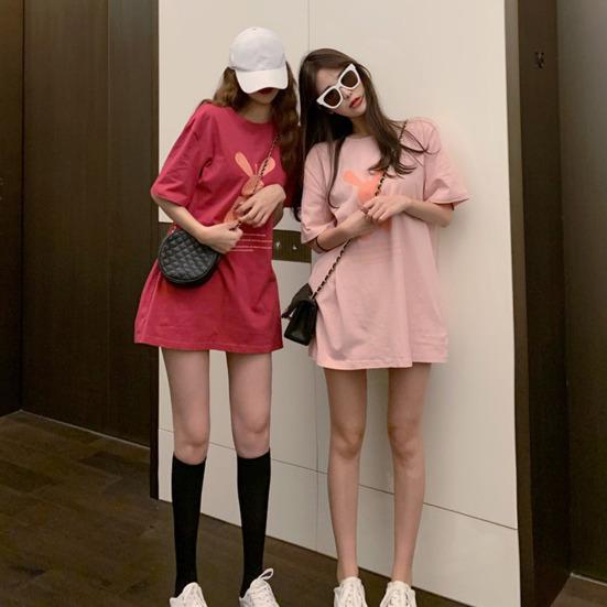 Tricou pentru femei de lungime medie, imprimeu desen animat, gât rotund, culoare contrastantă