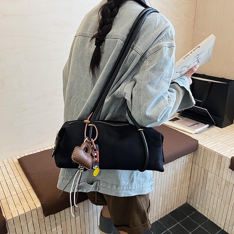 2025 High-End Damenmode Kissen-Tasche: Vielseitiger Einzel-Schultergriff für Herbst/Winter