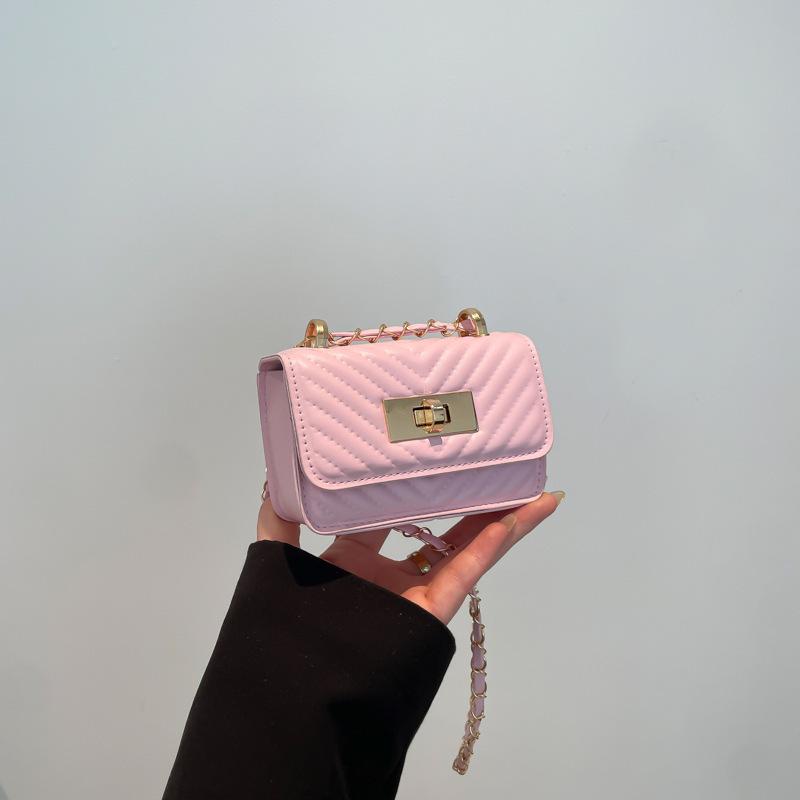 

Rhombus chain bag women s spring and summer 2025 new fashion high sense ins messenger bag versatile mini square bag розовый