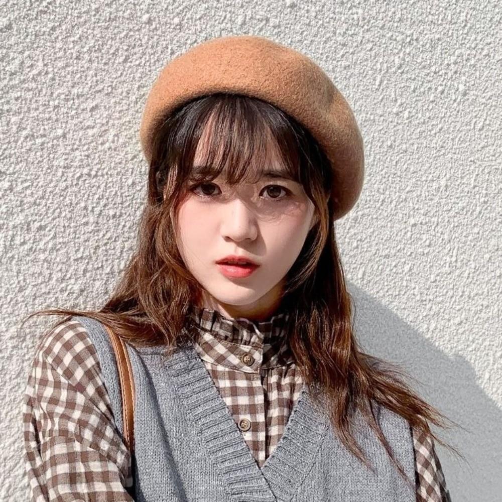 Warm halten Damen Wollbaretts Plüsch Britische Mütze Vintage Künstlermütze Mädchen