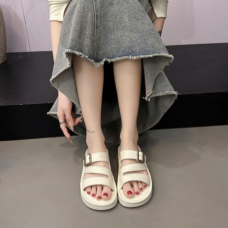 Cool slippers women's summer wear new fashion sense versatile casual thick bottom seaside beach one-word drag