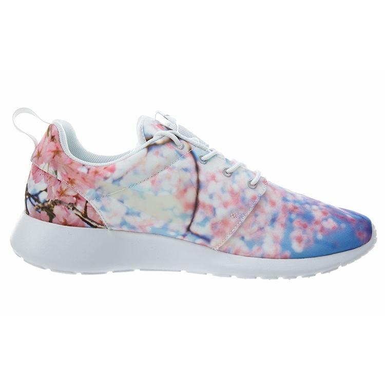 (WMNS) Nike Roshe One 'Cherry Blossom' Women's 819960-100