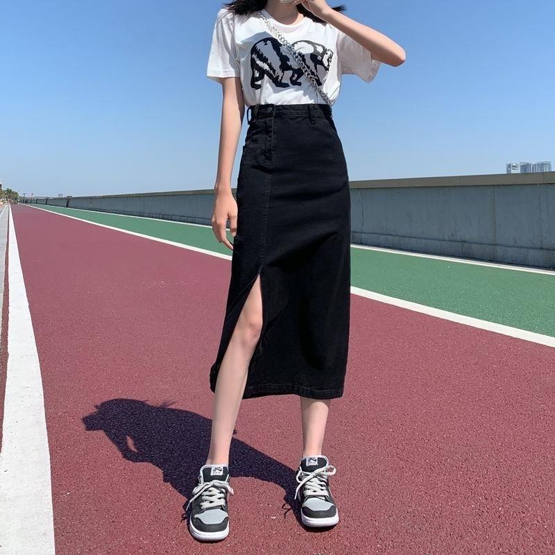 Qooth Casual Women Black Denim Skirt Side Slits Asymmetrical Bodycon Mid Length Slim Simple Skirt QT2652